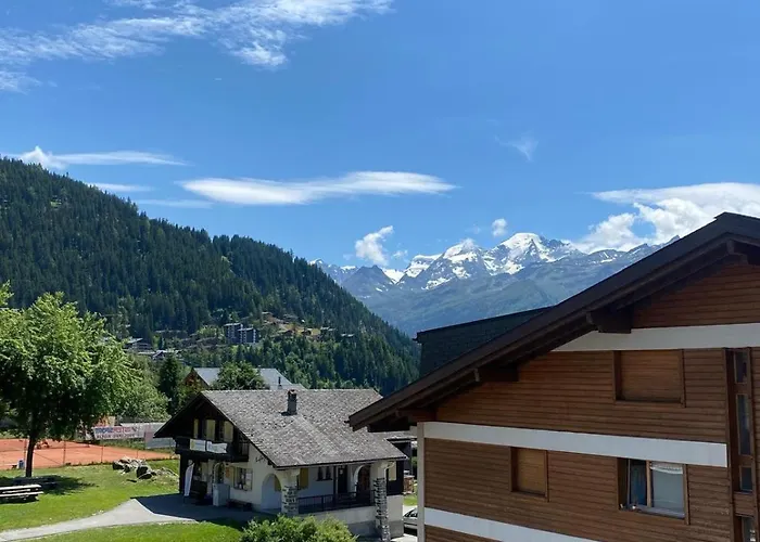 Asters 8 Apartment *